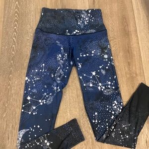 Onzie flow constellation leggings